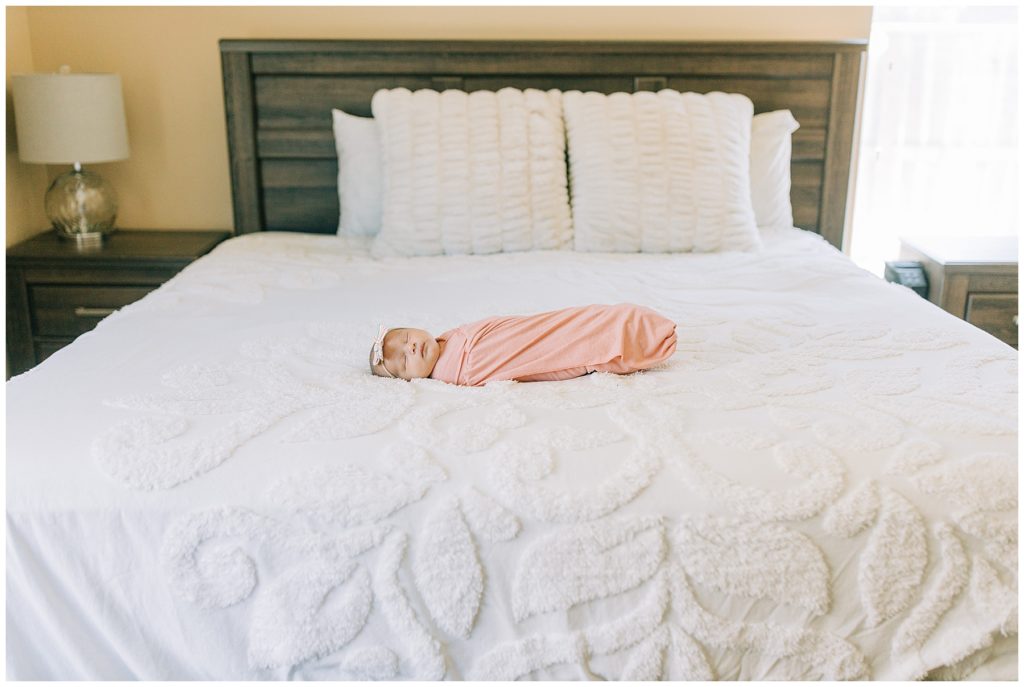 newborn in home session